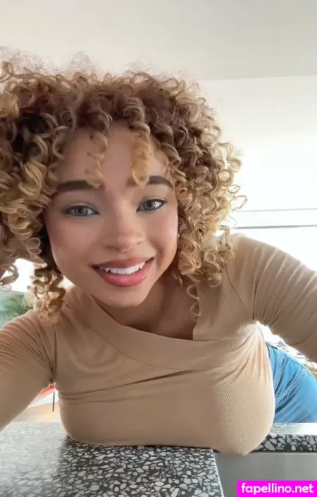 Kiarapeachlegit OnlyFans Thumbnail #vXOwyMoR4U