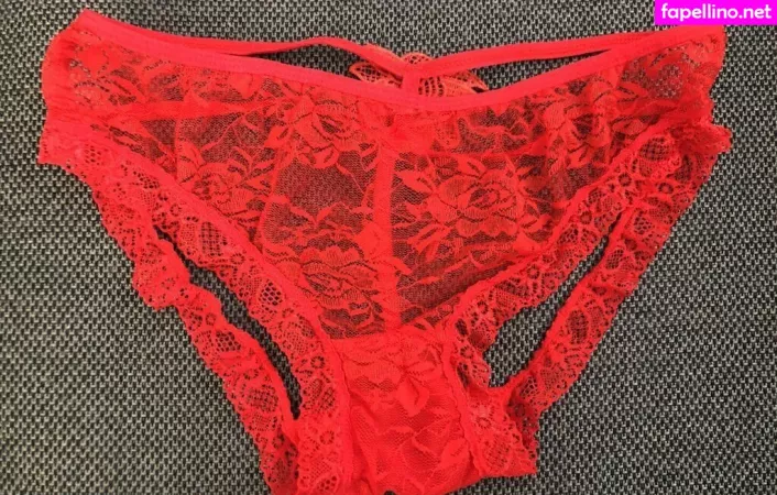 Kiaraskyefree OnlyFans Thumbnail #Wu4SA05fj5