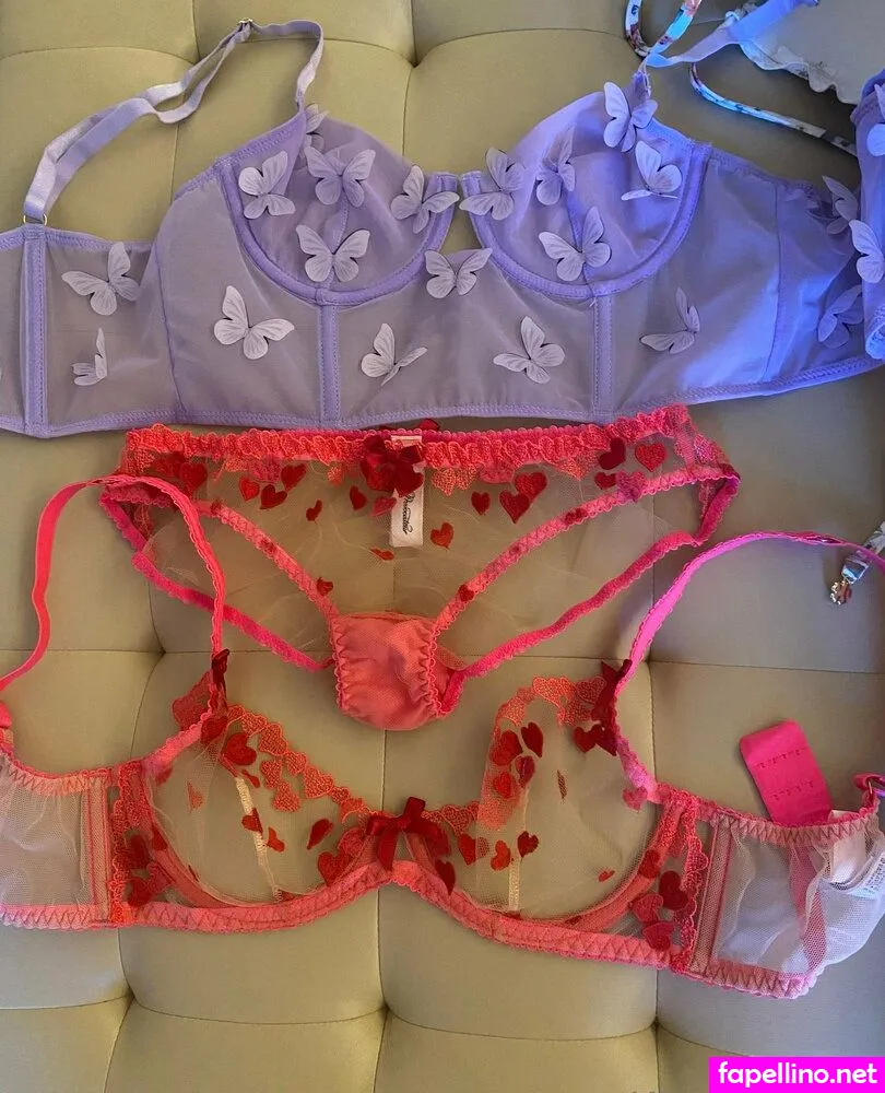 angelskzoo, kiaravix77 Nude Leaked OnlyFans Photo #WDuKiXHB0l