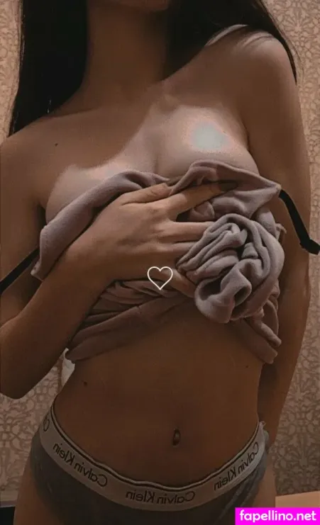 Kiariaa OnlyFans Thumbnail #9GaxbuMEhO