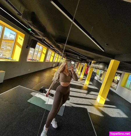 Kicaa Kristina Stani OnlyFans Thumbnail #mOmDlachf9