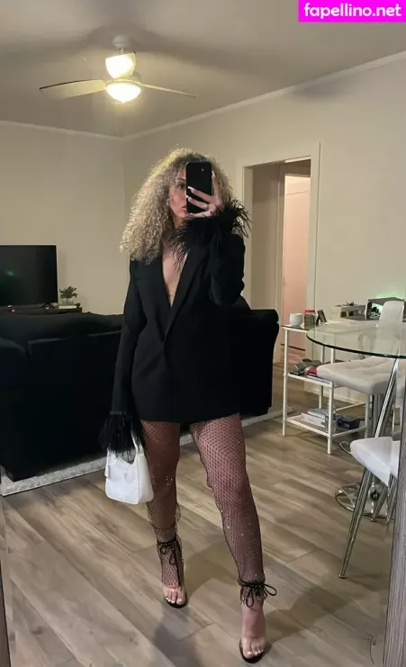 Kickingitwithk OnlyFans Thumbnail #owbFApkCBC