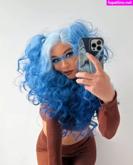 Kieraplease OnlyFans Thumbnail #1DxvWYmWqr