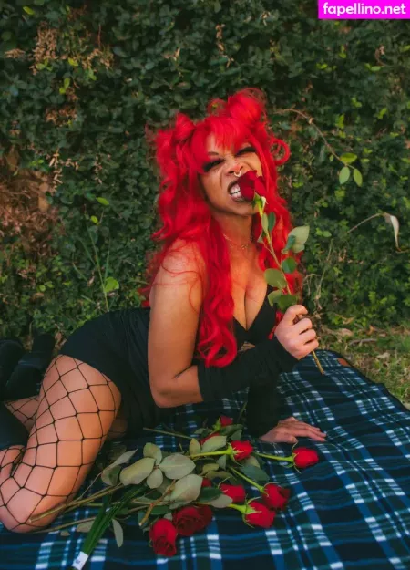 Kieraplease OnlyFans Thumbnail #eAVrPLsAIG