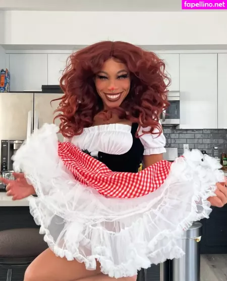 Kieraplease OnlyFans Thumbnail #vFuAaUQKV1