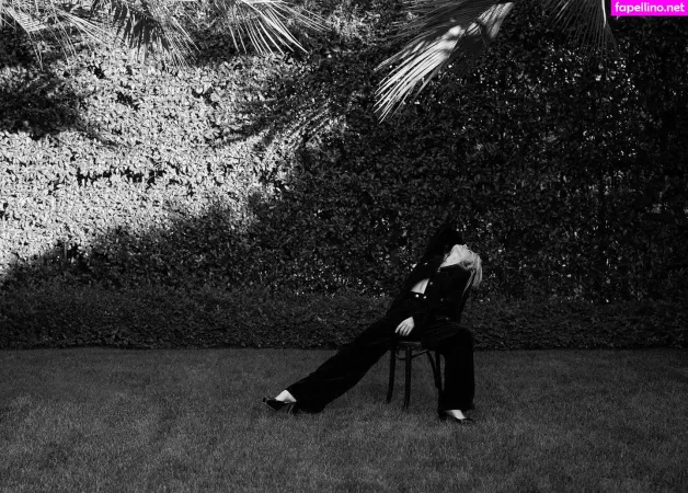 Kiernan Shipka OnlyFans Thumbnail #TizNYQmOOc