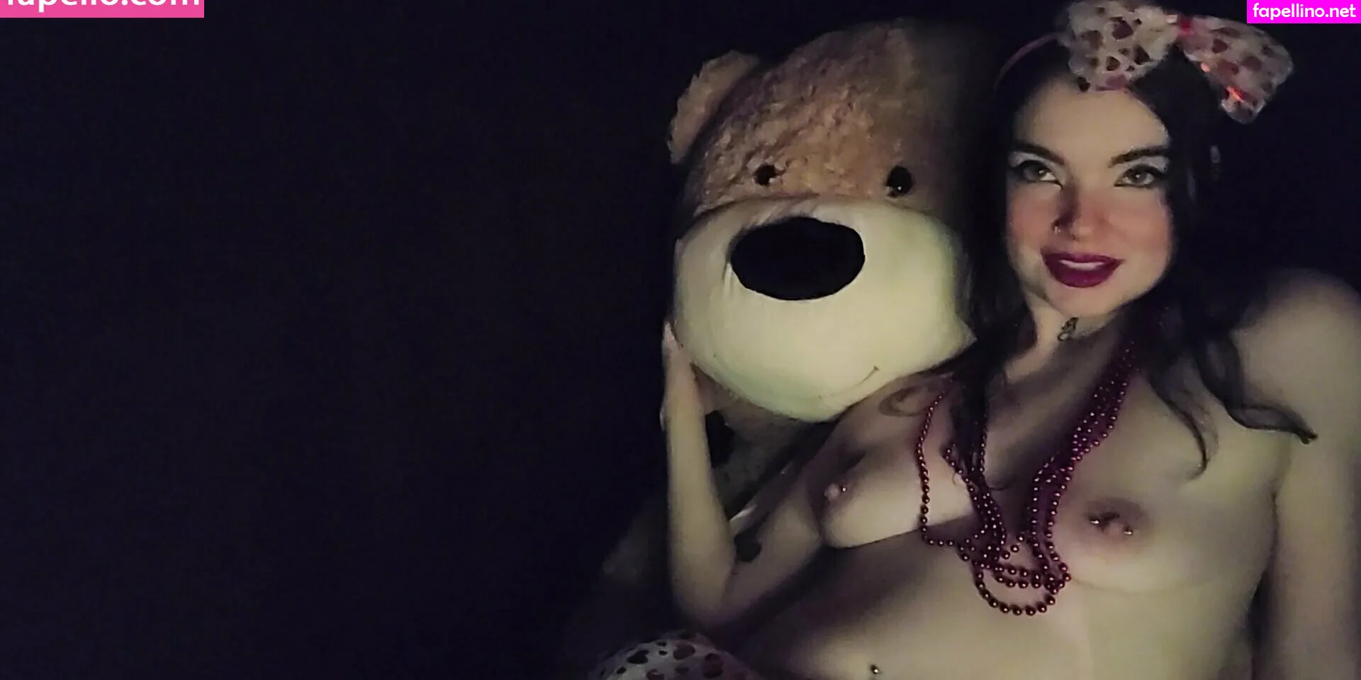 kiiwii_katiie, leatherandlacesouth Nude Leaked OnlyFans Photo #3BIrsnuzDC