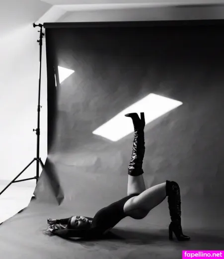 Kika Durisova OnlyFans Thumbnail #b6xB59J0Ww