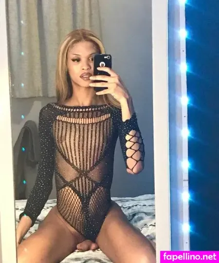 Kiki Foxxx OnlyFans Thumbnail #zzU8LOaLBV