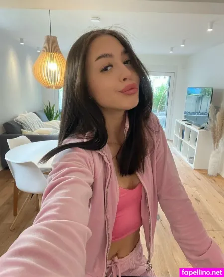 Kiki Free OnlyFans Thumbnail #suPBaapIGI