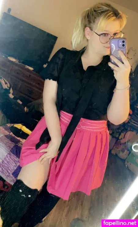 Kiki Gothiccy OnlyFans Thumbnail #DB5HvL4Nit