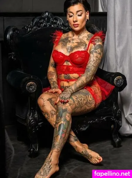 Kiki Julek OnlyFans Thumbnail #49lz7OcMq7