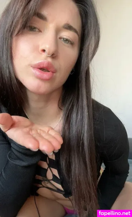Kiki Miia OnlyFans Thumbnail #v9BsMVm5Xw