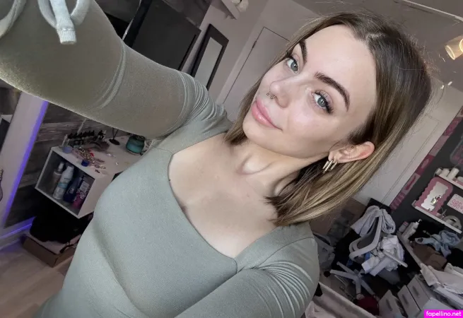 Kiki Morand 1 OnlyFans Thumbnail #Ra94T4o0BW