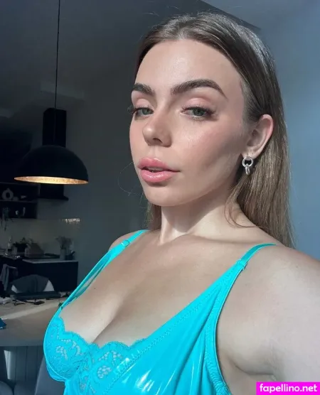 Kiki Morand 1 OnlyFans Thumbnail #nMTH6S7Iaq