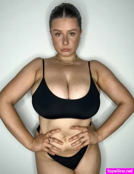 Kikiisabella OnlyFans Thumbnail #2pj5yfHqja