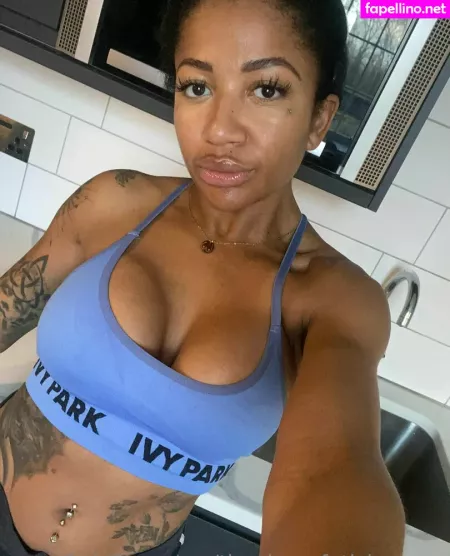 Kikiluxxxe OnlyFans Thumbnail #FW48sK6jaJ