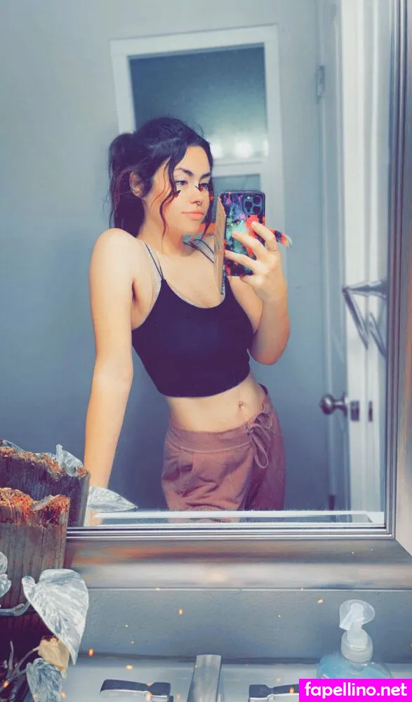 kikimeowmeow00, kikimowmow132 Nude Leaked OnlyFans Photo #9cKOYuMW2S