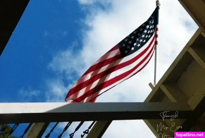 Kikinicoleholmes OnlyFans Thumbnail #TfoQtpyyFP