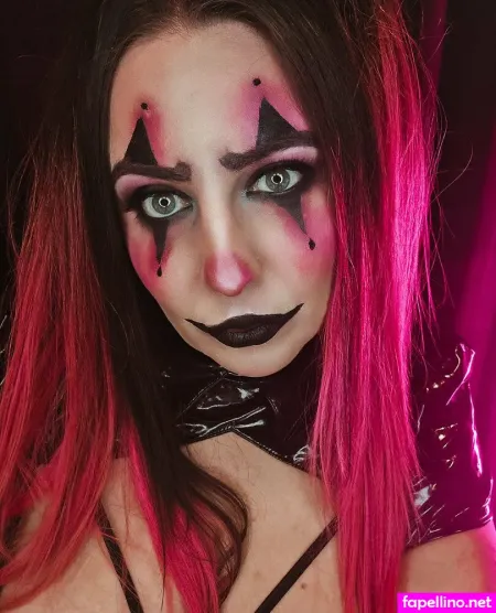 Kikiobscura OnlyFans Thumbnail #1wUdq190iE