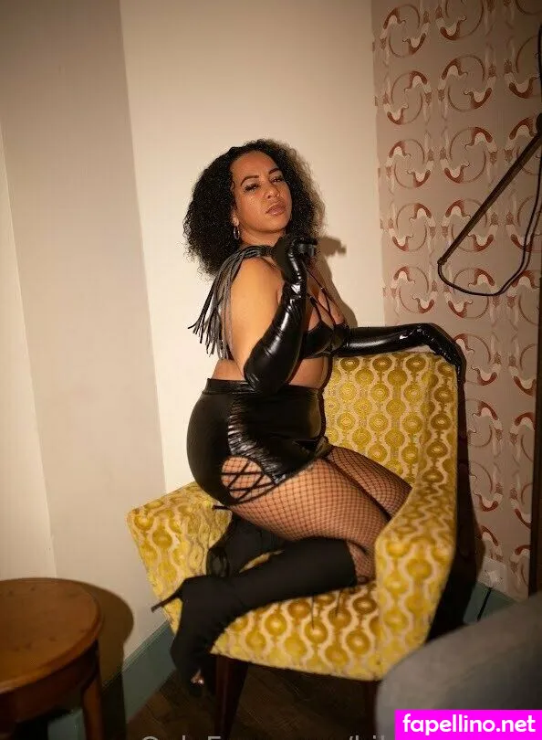 kikirosesoles, kikis_natural_sole Nude Leaked OnlyFans Photo #mTtzptWQ20