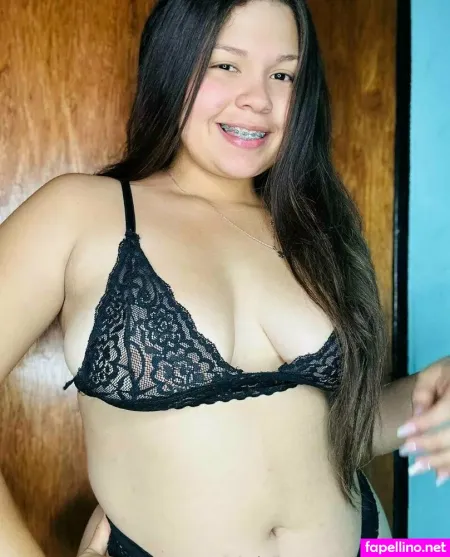 Kikisbraces OnlyFans Thumbnail #9Lco5MNGMb