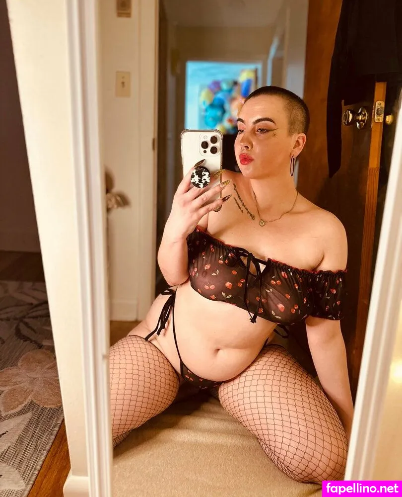 kikiwflower, kikiwhoreflower_ Nude Leaked OnlyFans Photo #5KeOXz88dR