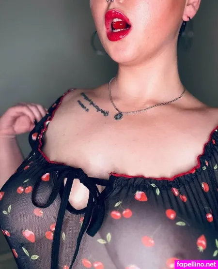 Kikiwflower OnlyFans Thumbnail #qRQQmhvym2