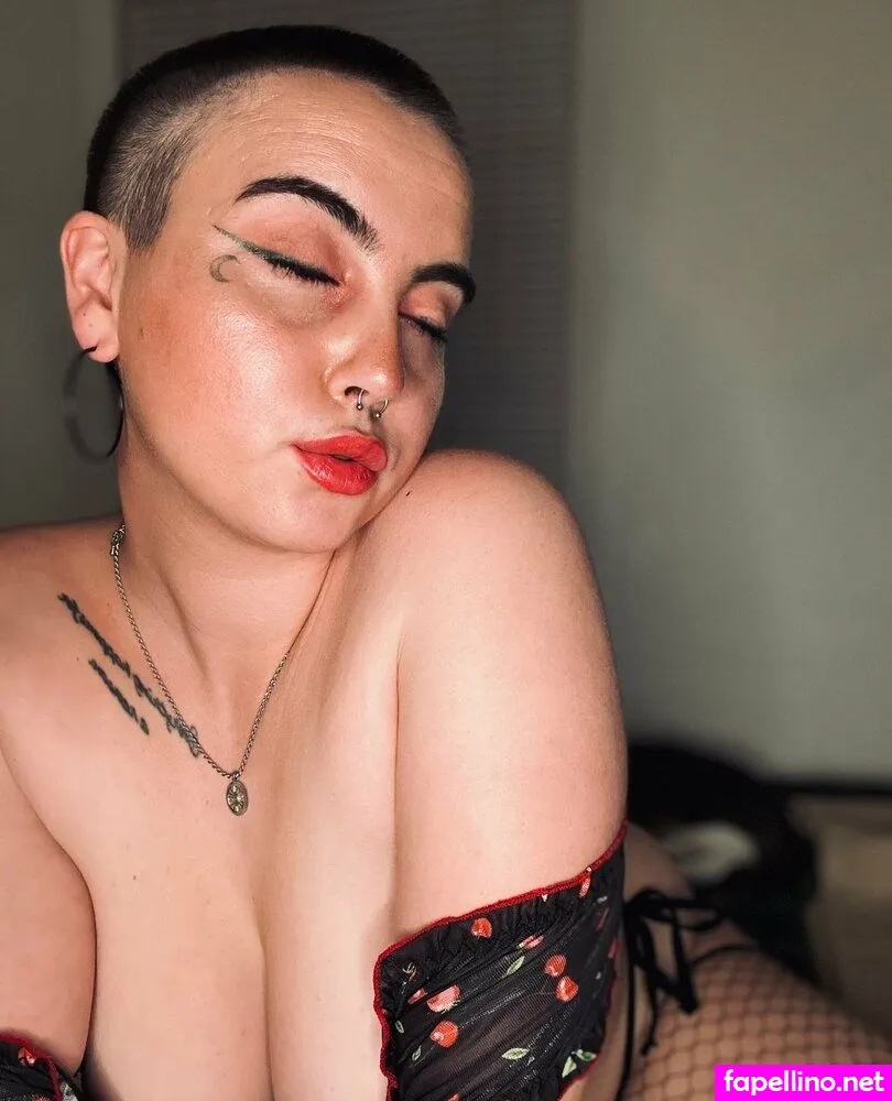 kikiwflower, kikiwhoreflower_ Nude Leaked OnlyFans Photo #v2mQxSGe3c
