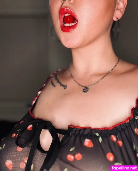 Kikiwflower OnlyFans Thumbnail #x4hPw4wJFk
