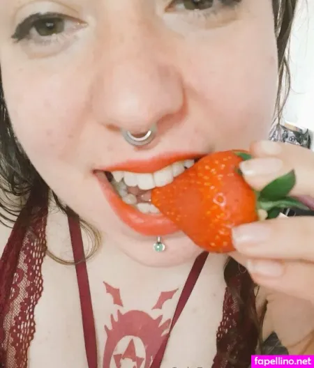 Kikkajfree OnlyFans Thumbnail #0uXiWaj7XM