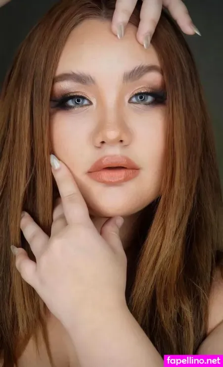 Kim Cahill Main Profile Photo