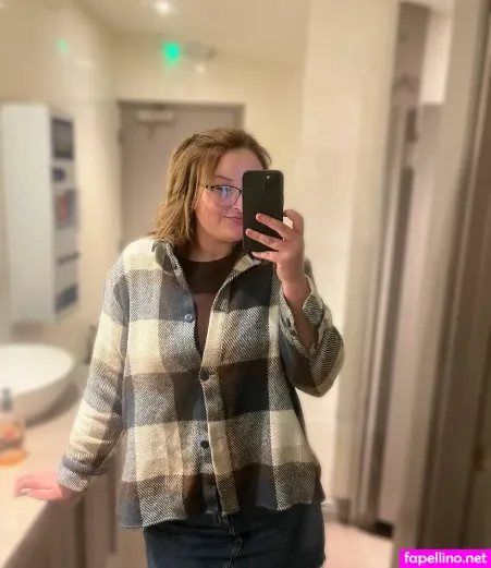 Kim Centamore OnlyFans Thumbnail #386bLFC2sR