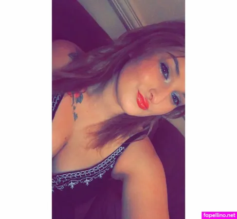 Kim Centamore OnlyFans Thumbnail #B0vEhtYVln