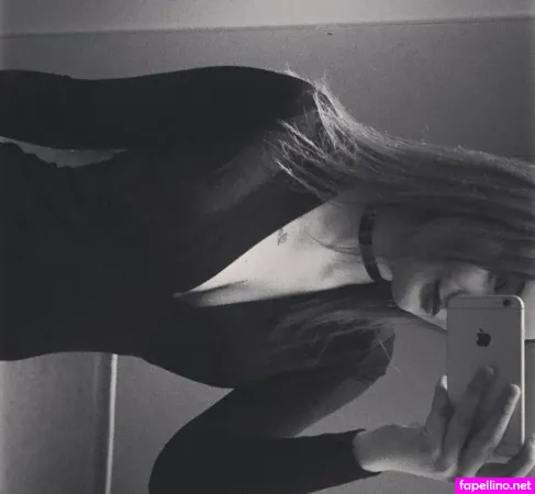 Kim Centamore OnlyFans Thumbnail #FSk7WLdpg1