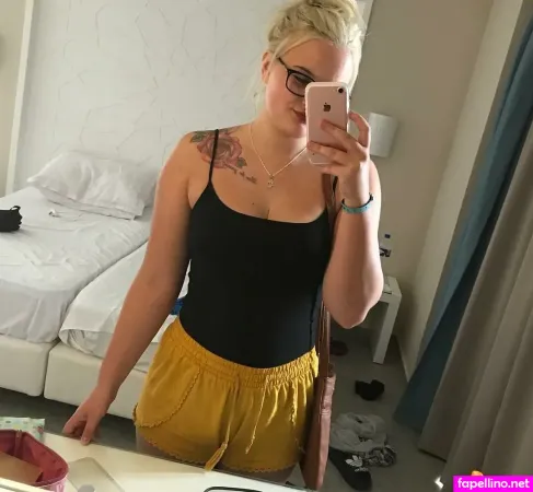 Kim Centamore OnlyFans Thumbnail #N4sHfqqahN