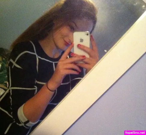 Kim Centamore OnlyFans Thumbnail #b1koyqq1ZR