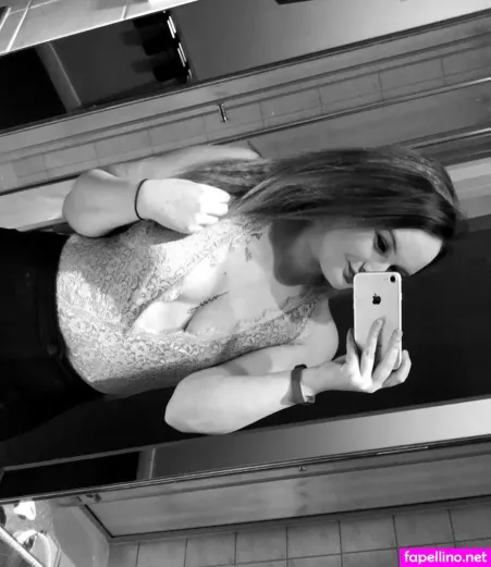 Kim Centamore OnlyFans Thumbnail #jhZFUz9SSK