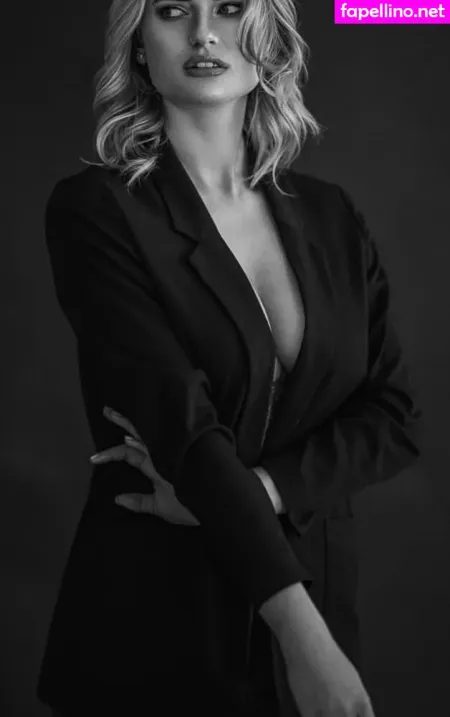 Kim Denise Lang OnlyFans Thumbnail #DBbGFlHEsM