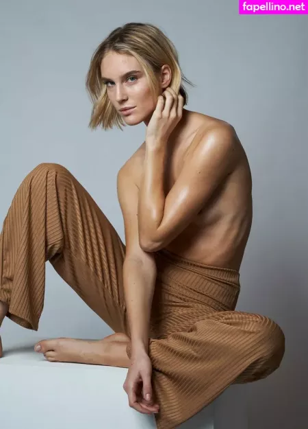 Kim Hnizdo OnlyFans Thumbnail #xAaU4c0TlZ