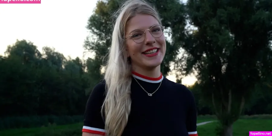 Kim Holland OnlyFans Thumbnail #VNElJtoIMc