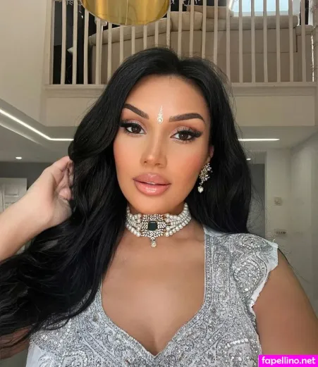 Kim K Hunjan OnlyFans Thumbnail #4RcDLvrbia