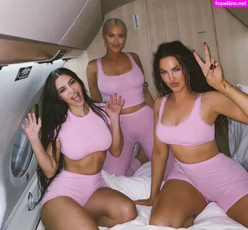 Kim Kardashian OnlyFans Thumbnail #mTPjYEKAzr