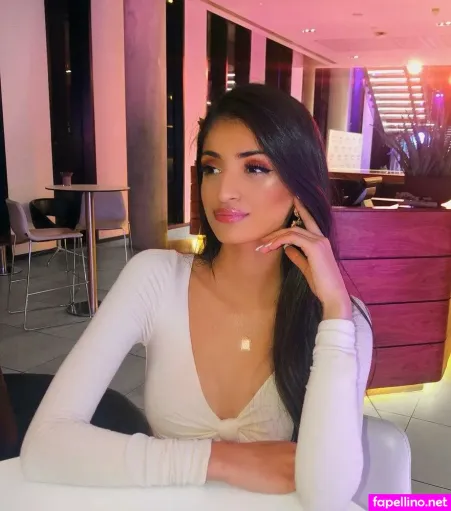 Kim Kaur Mann OnlyFans Thumbnail #IKxd5sJiiq