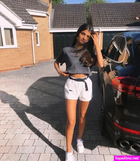 Kim Kaur Mann OnlyFans Thumbnail #UivZdugGJz