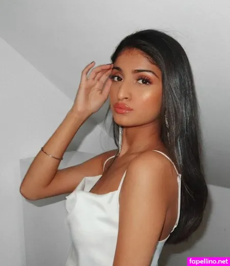 Kim Kaur Mann OnlyFans Thumbnail #YJ5esS1VDF