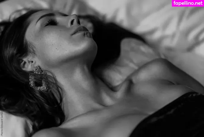 Kim M Book OnlyFans Thumbnail #9hdZF2pC1f