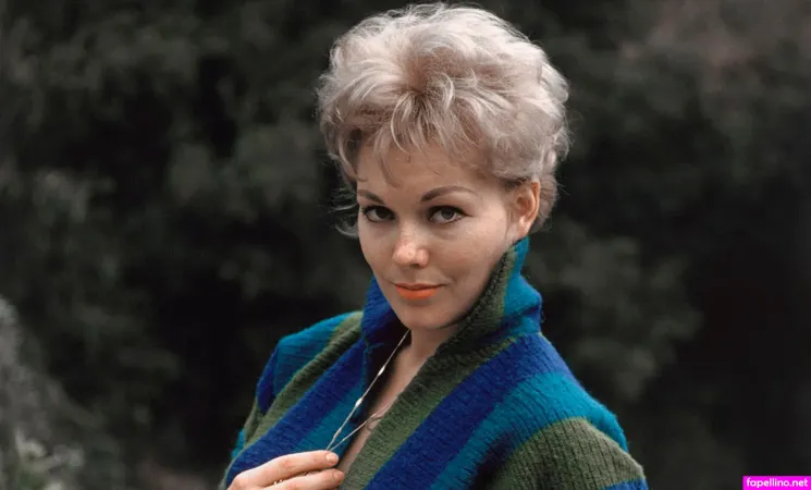 Kim Novak OnlyFans Thumbnail #EyRH9pzS3B
