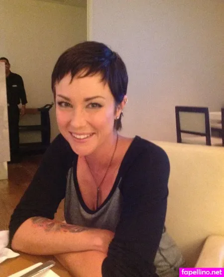 Kim Rhodes OnlyFans Thumbnail #4wVakl2yho