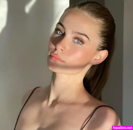 Kim Sara OnlyFans Thumbnail #SmUhlGdVFF